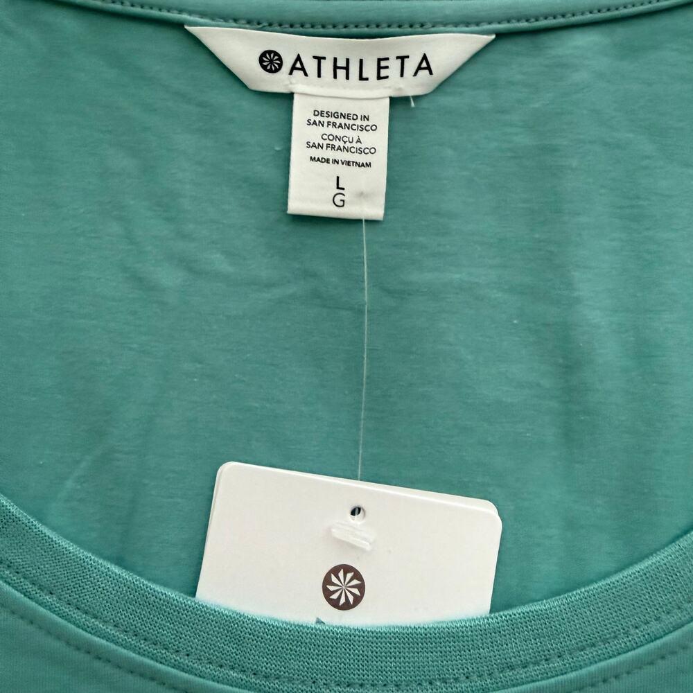 L Athleta Outbound Scoop Neck Top in Dusty Jade - Picture 3 of 8